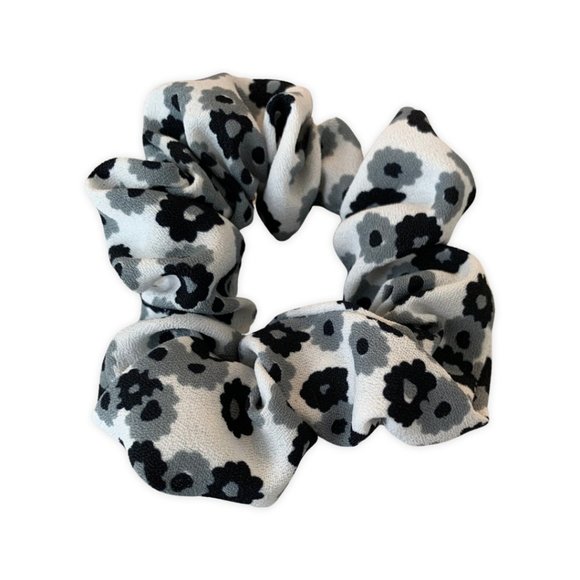 Everyday  scrunchies - Picture 2 of 4